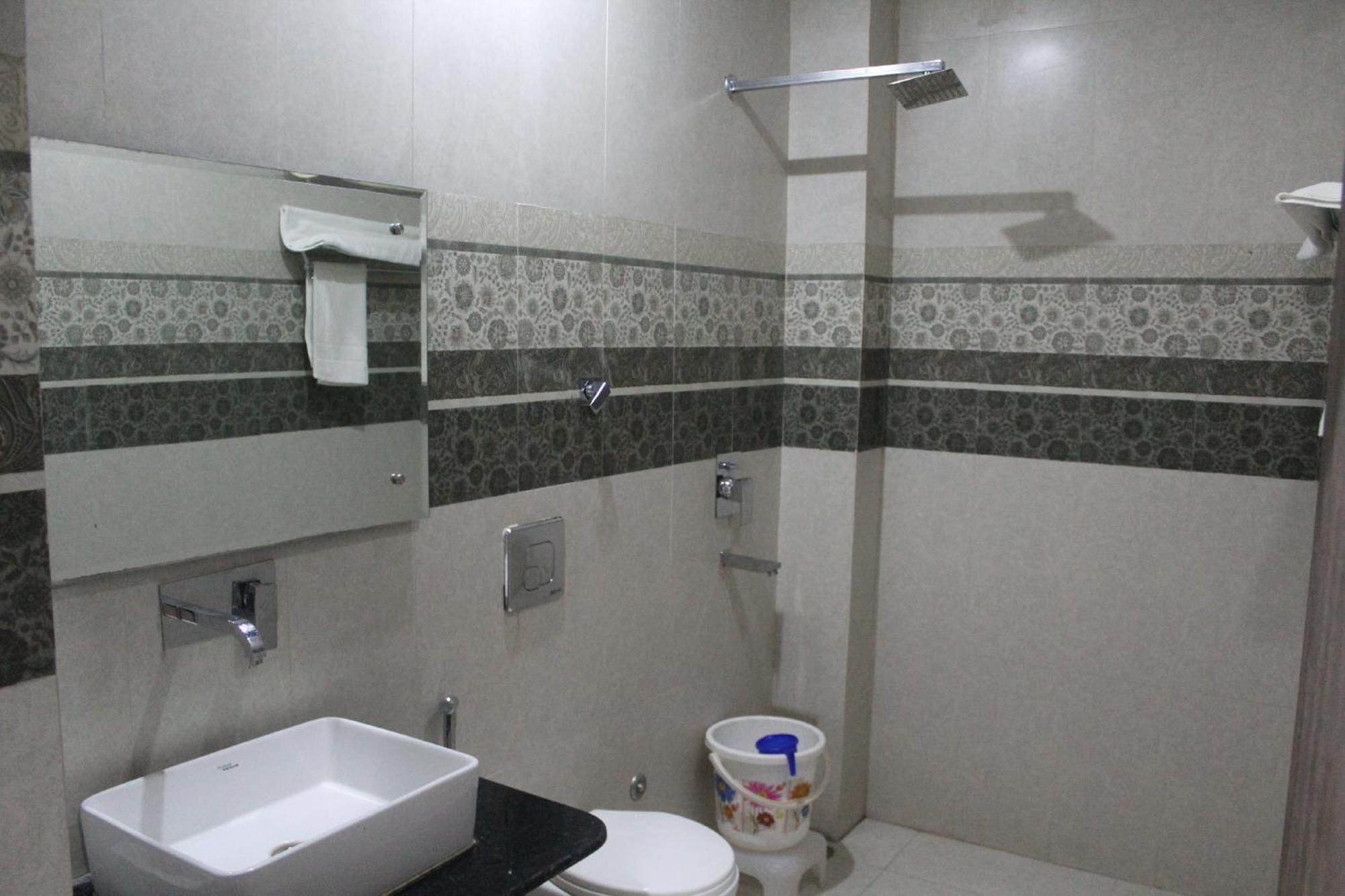 Bilberry Hotel Rewāri 外观 照片
